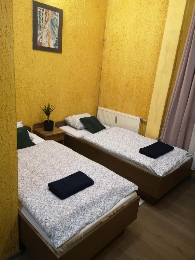 Gosciniec Glucholazy Zdroj Aparthotel Ngoại thất bức ảnh